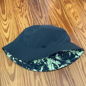 Lululemon Reversible Bucket Hat